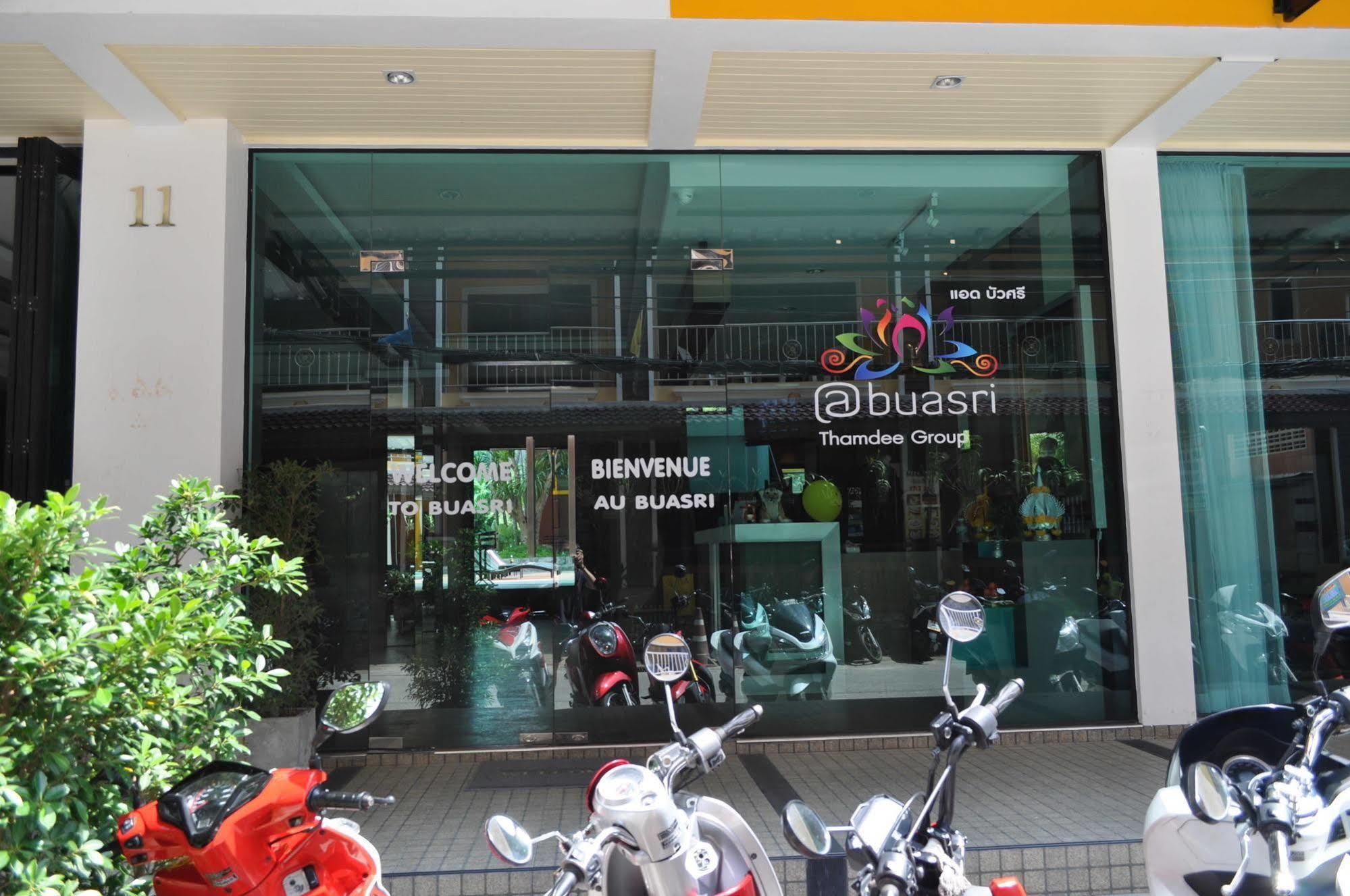 Buasri Boutique Patong Hotel Exterior foto